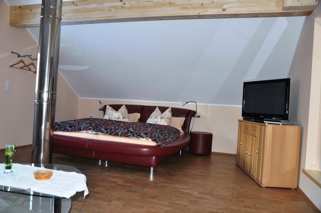 Ferienhaus Backstuber Gundersheim Екстериор снимка